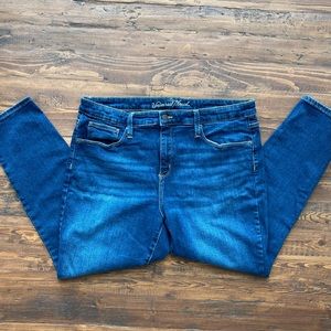 Universal Thread High Rise Skinny Jean Dark Wash